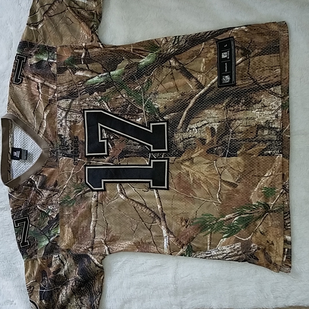NFL #17-Mike Wallace Camo Reebok Jersey.  Large